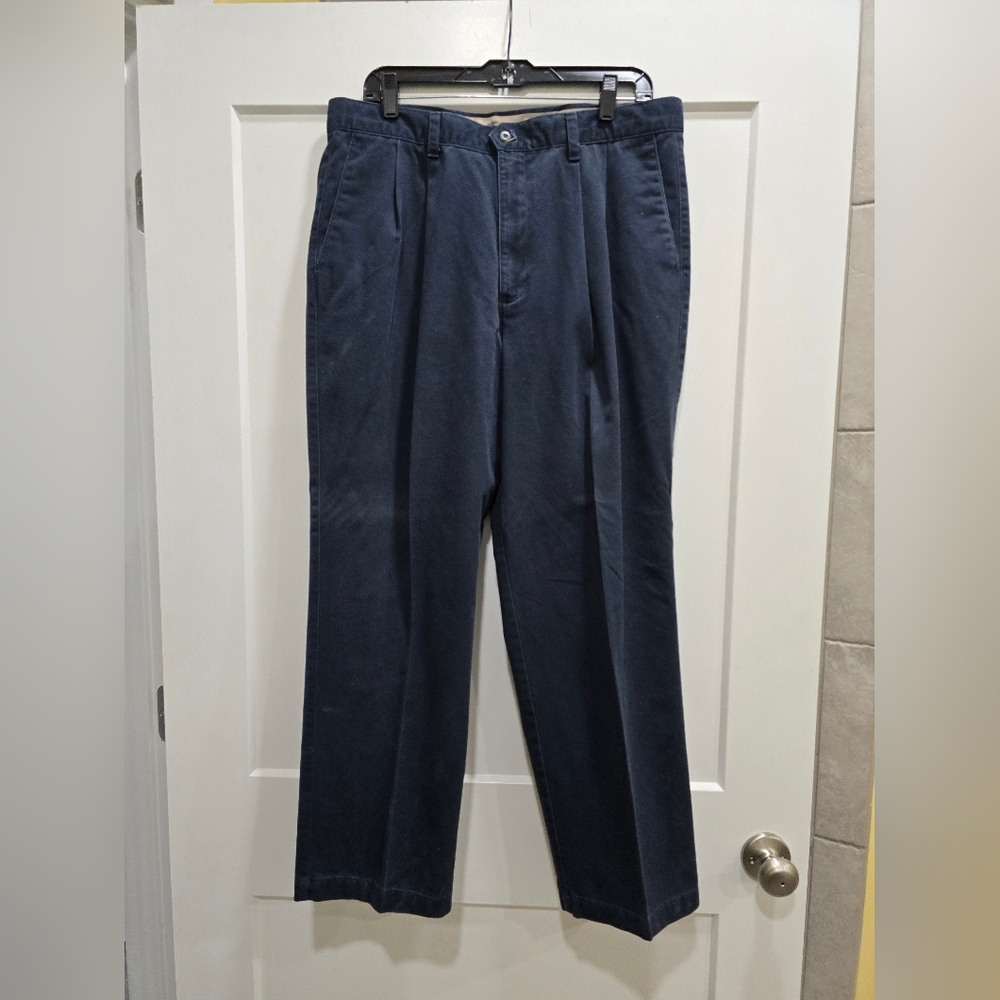 Dockers Men's Navy Pleated Dress Pants